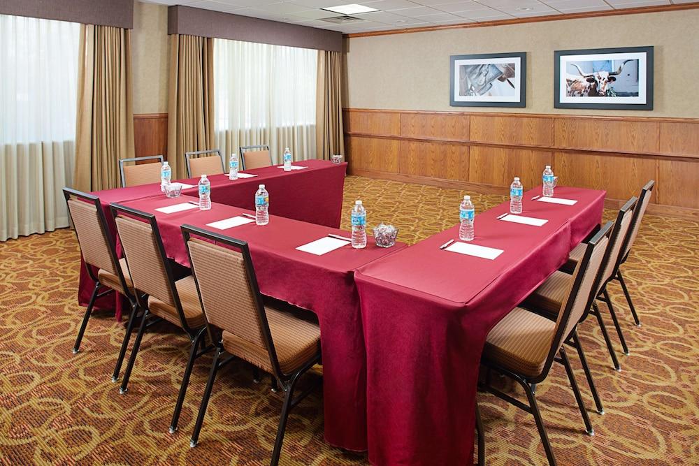 Hampton Inn&Suites Denton Eksteriør billede