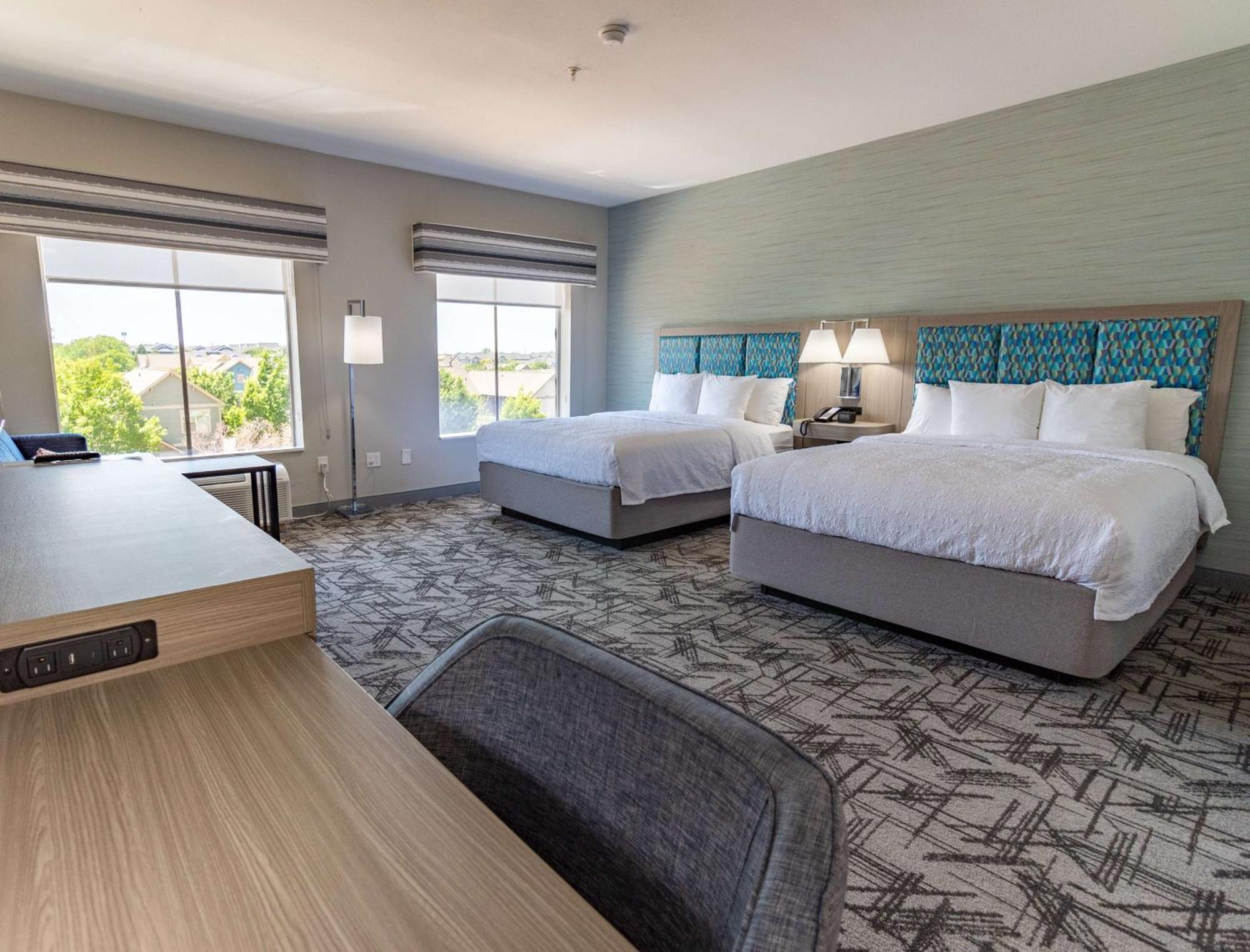 Hampton Inn&Suites Denton Eksteriør billede