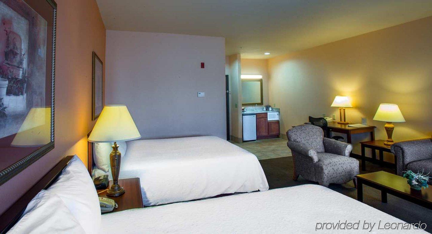 Hampton Inn&Suites Denton Eksteriør billede