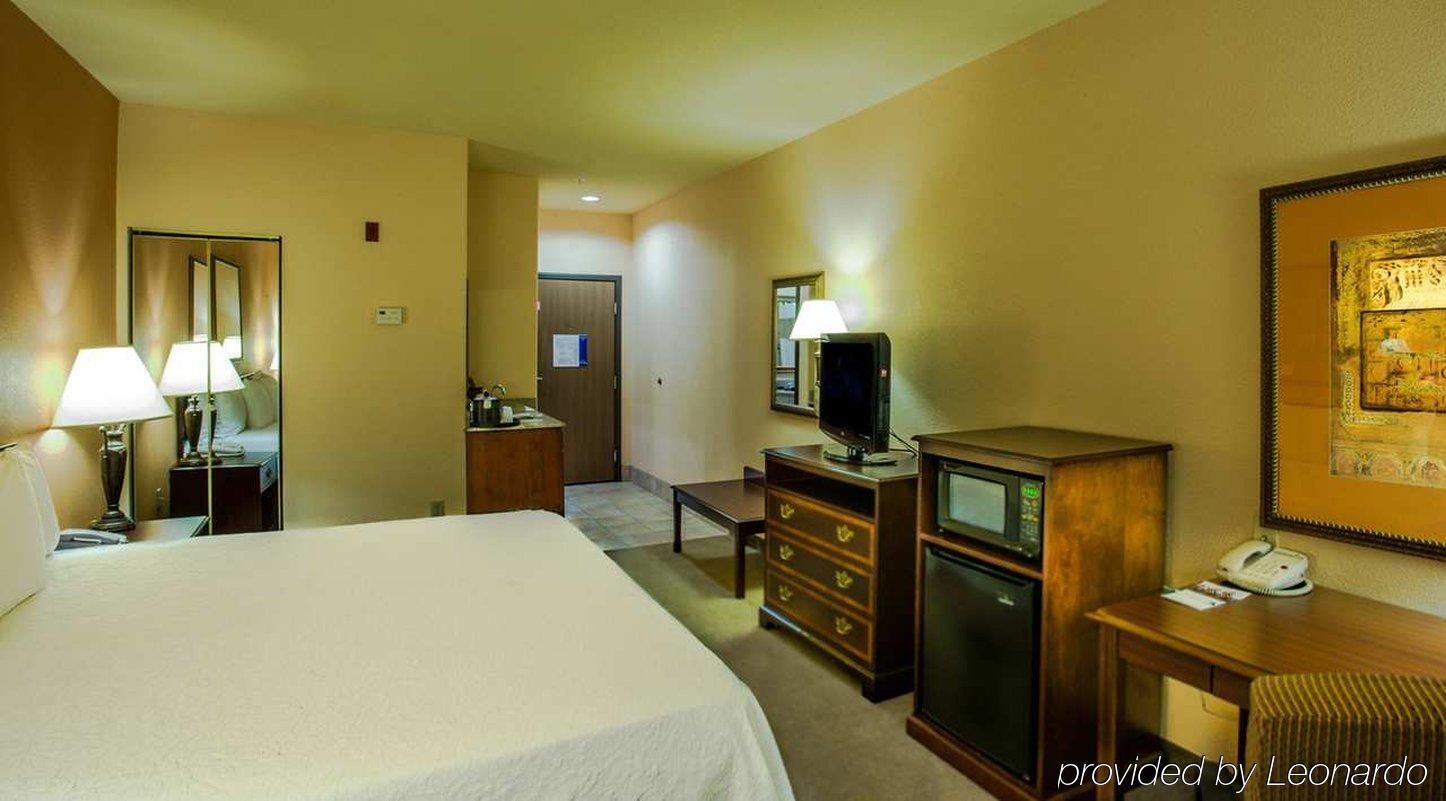 Hampton Inn&Suites Denton Eksteriør billede